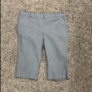 New York & Co. Stretch Capri's - Women's Size 12 - Preowned - 2170
